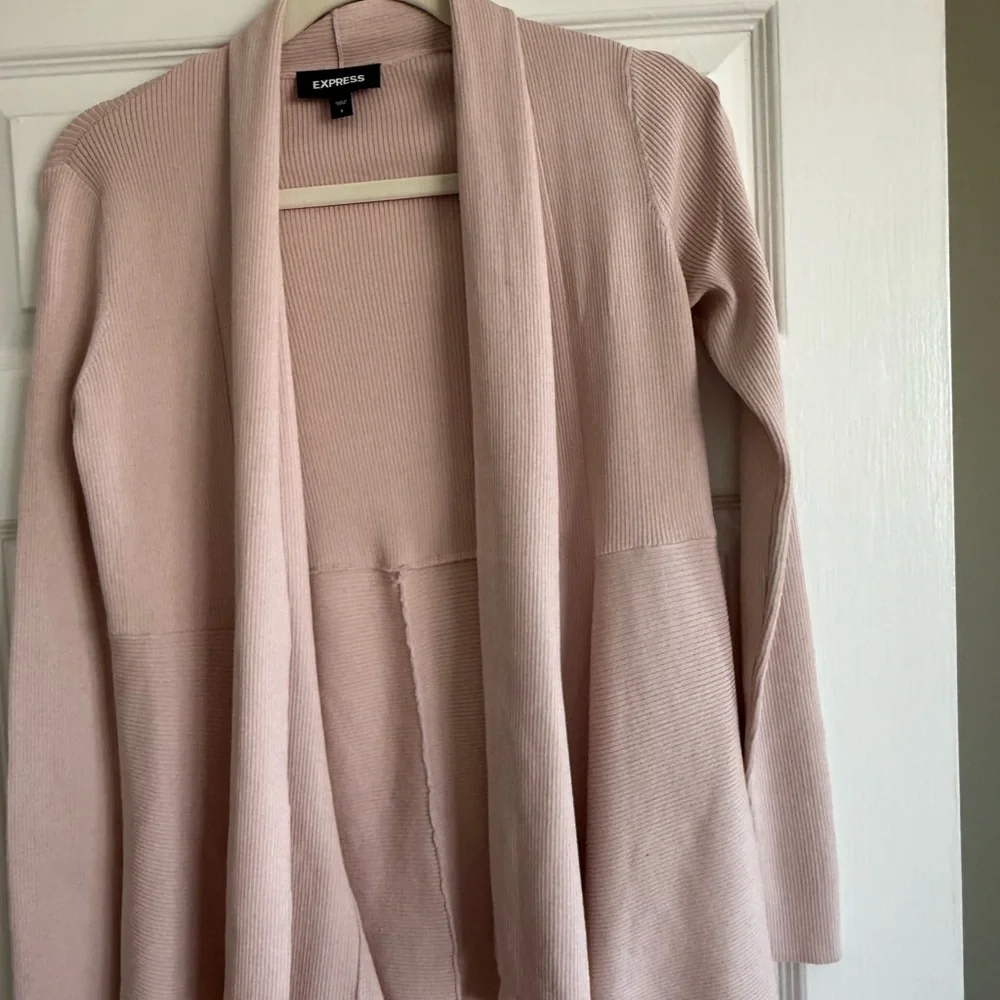 Express Blush Ribbed Cardigan - Picture 2 of 4